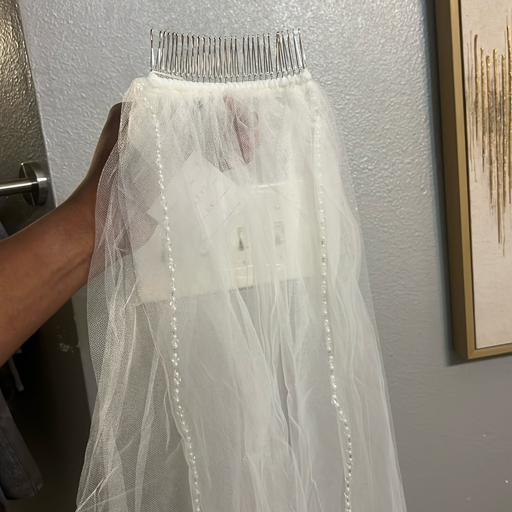 Wedding veil !!! Never Worn !!!!